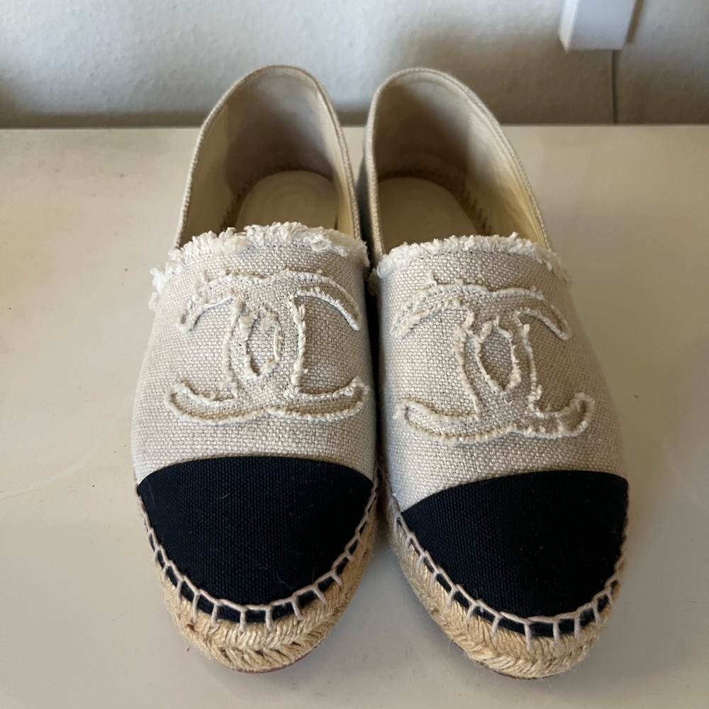 💯 CHANEL Authentic Espadrilles Classic Size 38